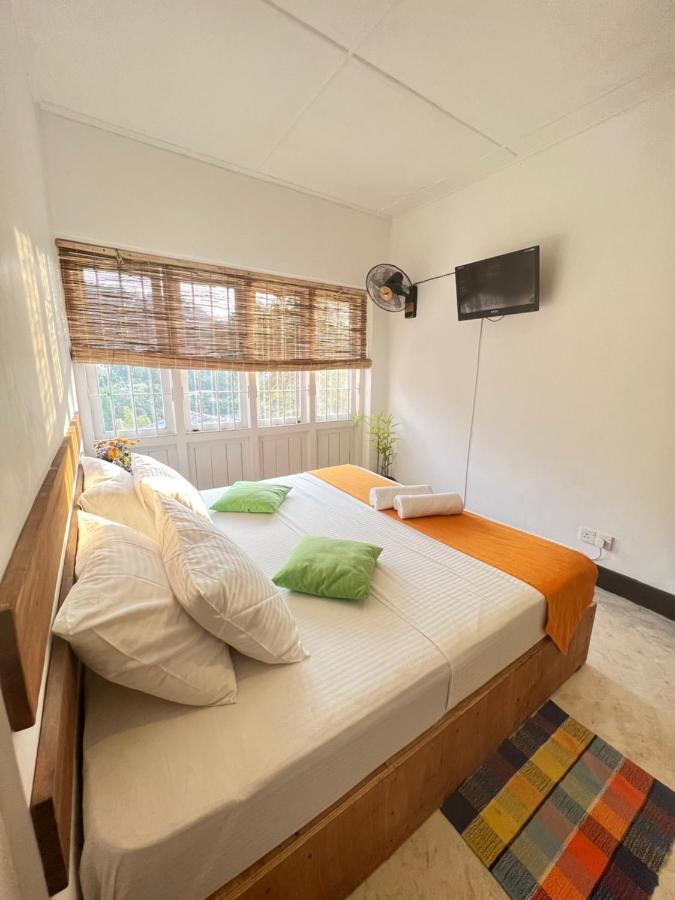 Louis Lake Villa Kandy Esterno foto