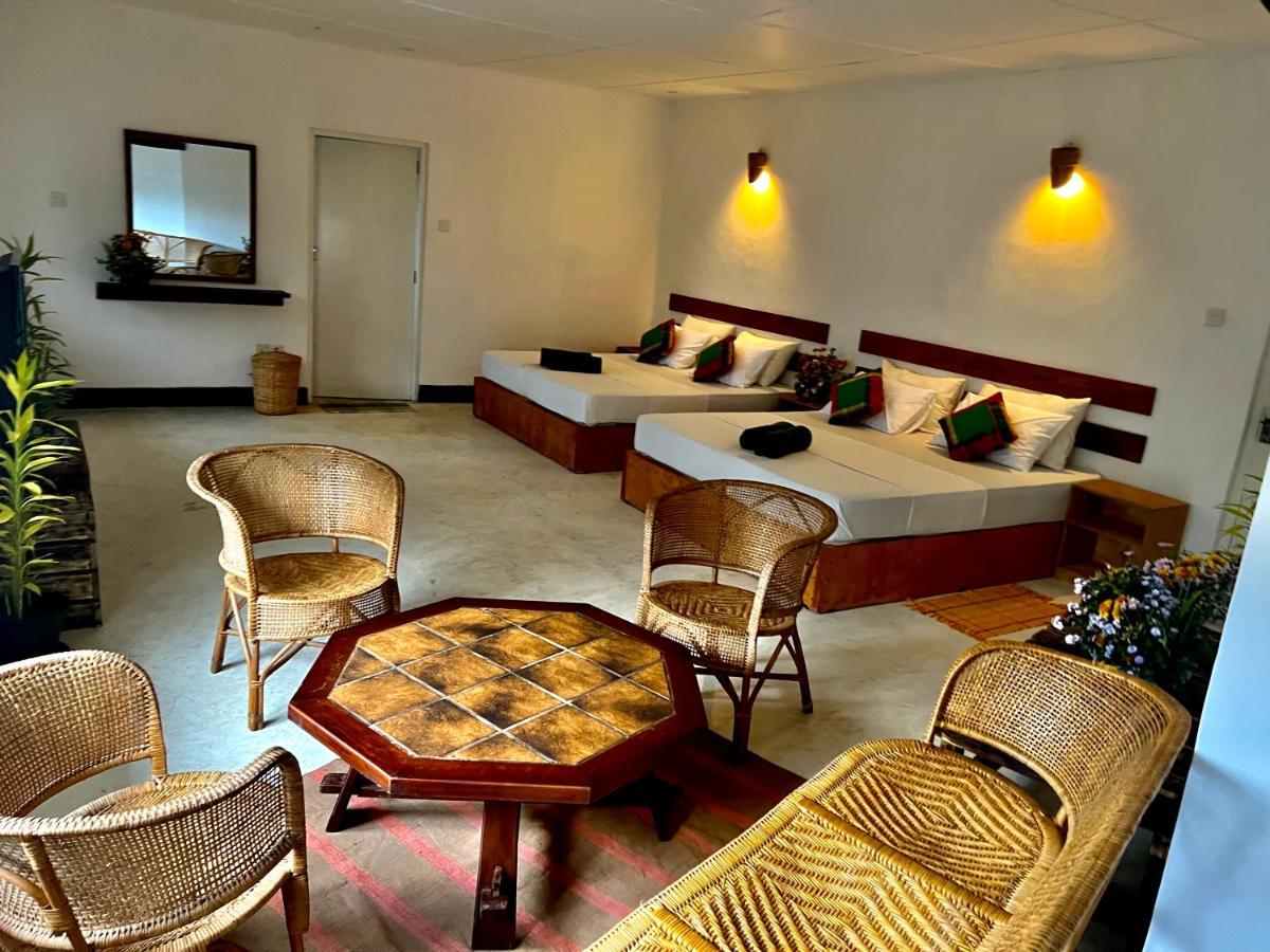 Louis Lake Villa Kandy Esterno foto