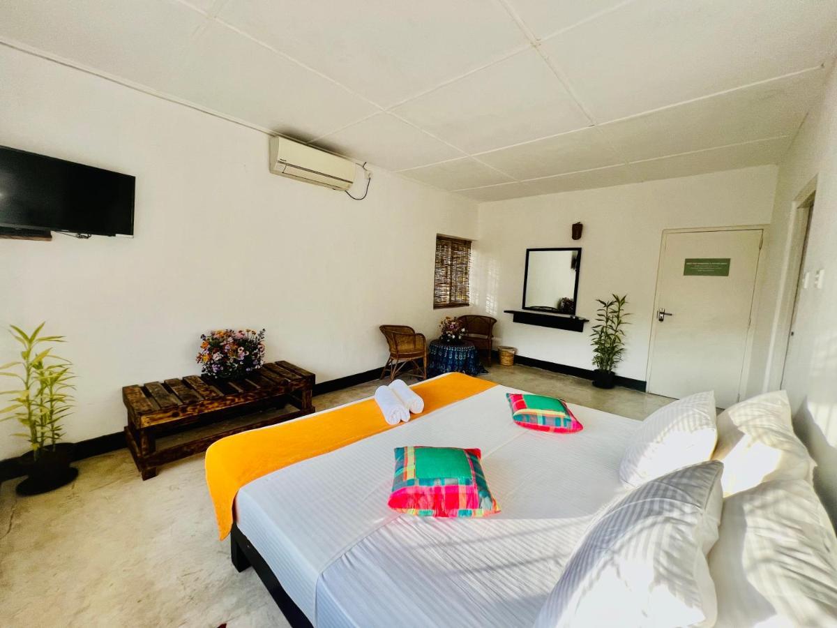 Louis Lake Villa Kandy Esterno foto