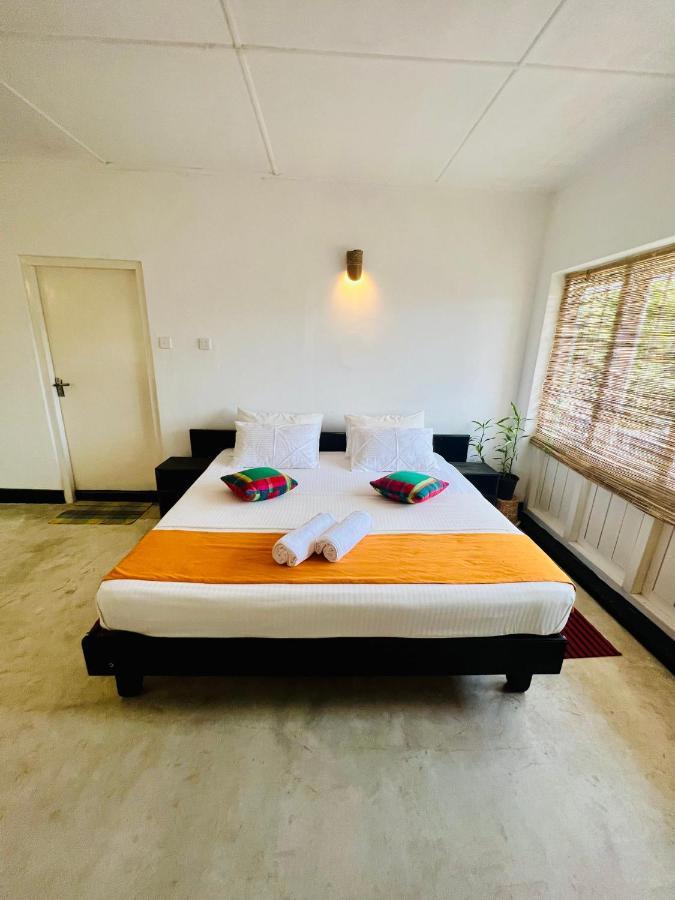 Louis Lake Villa Kandy Esterno foto