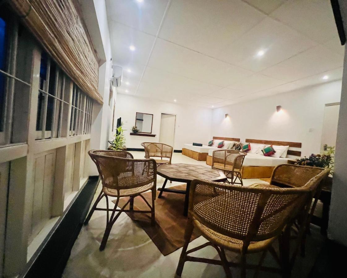 Louis Lake Villa Kandy Esterno foto