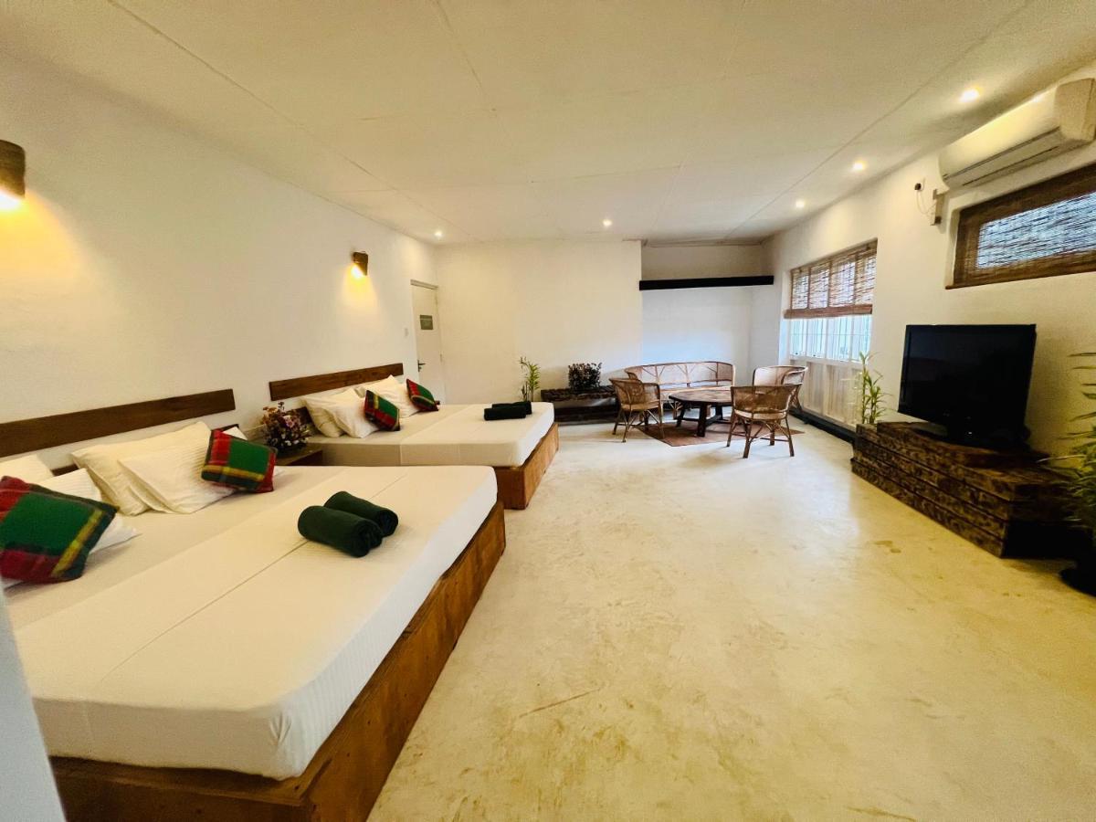 Louis Lake Villa Kandy Esterno foto